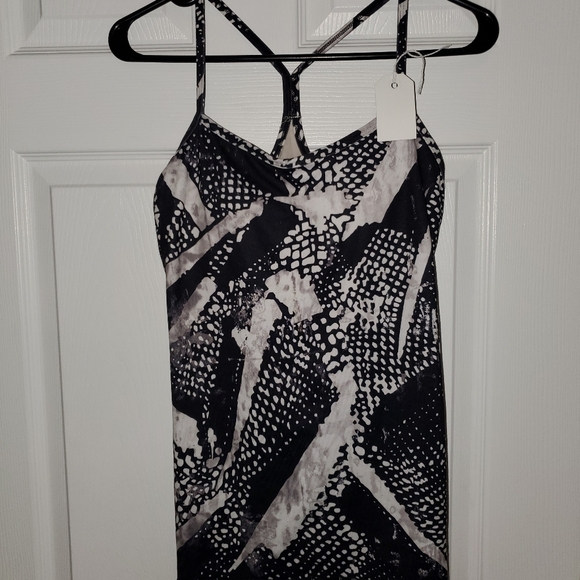 Lululemon Power Y Tank - Picture 3 of 7